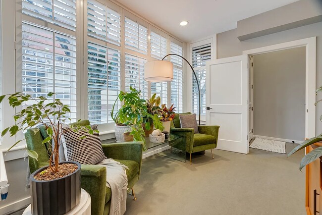 Photo - 752 NW 12th Ave