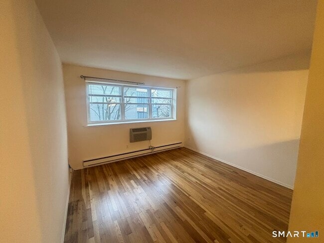 Photo - 637 Cove Rd Unit A12