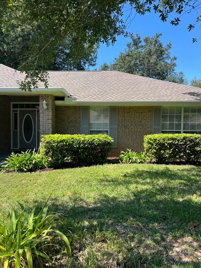 Photo - 15 Beacon Way