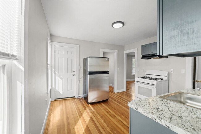 Photo - 40 Ripley Rd Unit 2