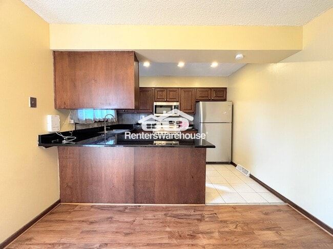 Photo - 4541 50th St