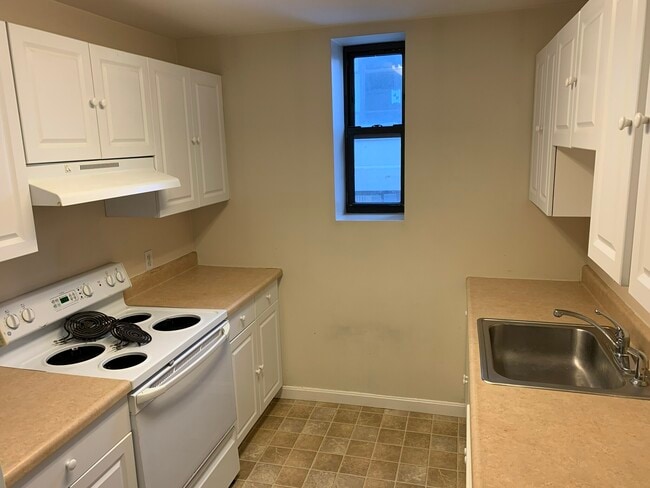 Photo - 636 Beacon St Unit 301