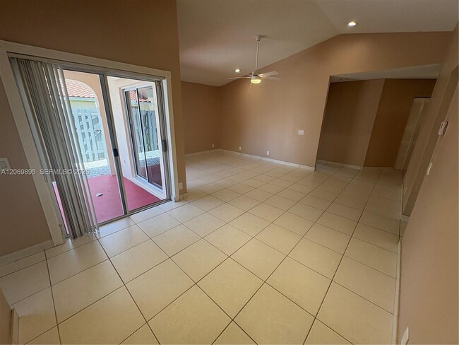Photo - 1479 Springside Dr