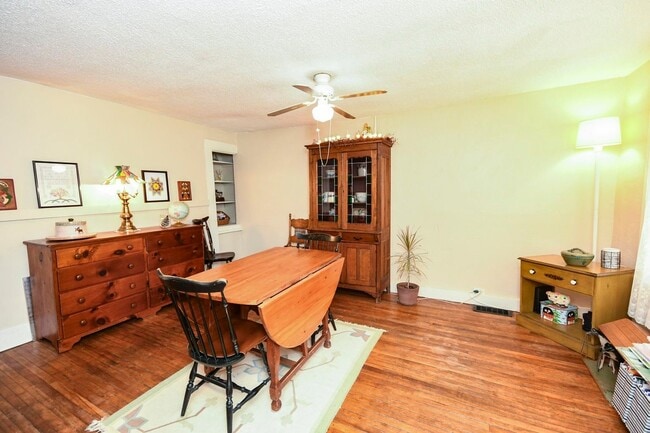 Photo - 18 Bridge St Unit 1