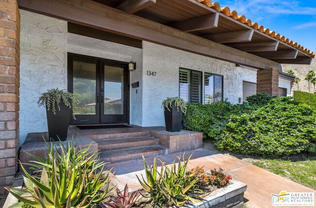 Photo - 1347 Primavera Dr S