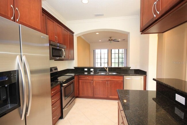 Photo - 5902 Printery St