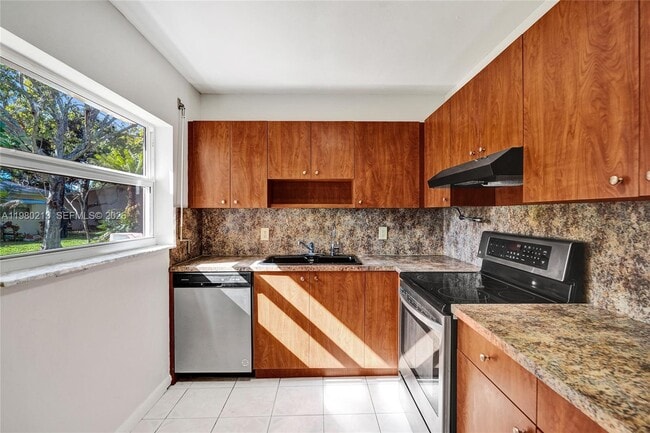 Photo - 2621 SW Natura Ave