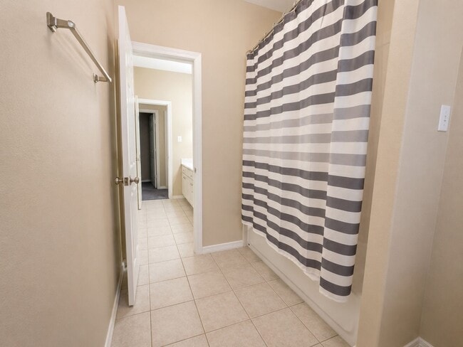 Photo - 2409 Deerwood Ct