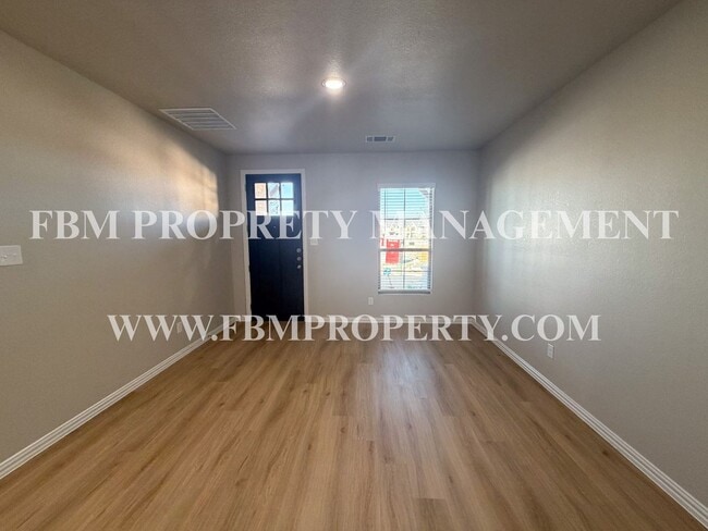 Photo - 440 Restoration Rd