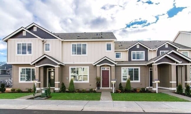 Spacious 3-Bedroom, 2.5-Bath Townhome in S... - Spacious 3-Bedroom, 2.5-Bath Townhome in S...