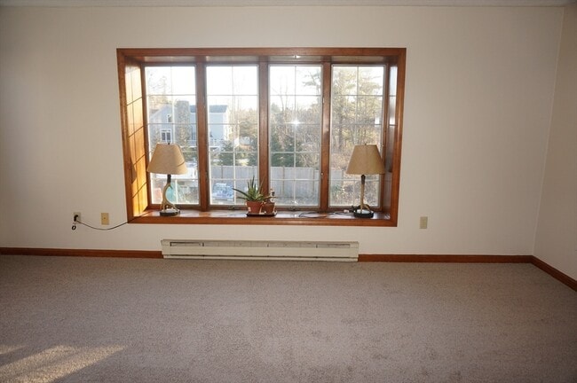 Photo - 33 King Philip Rd Apartment Unit B