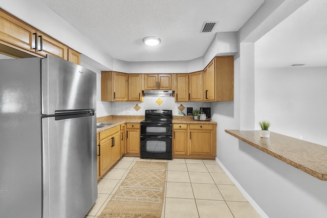 Photo - 12201 106th St