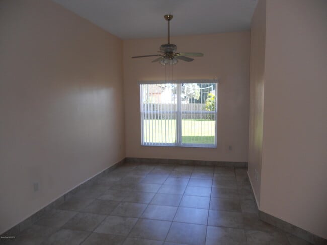 Photo - 384 Abello Rd SE