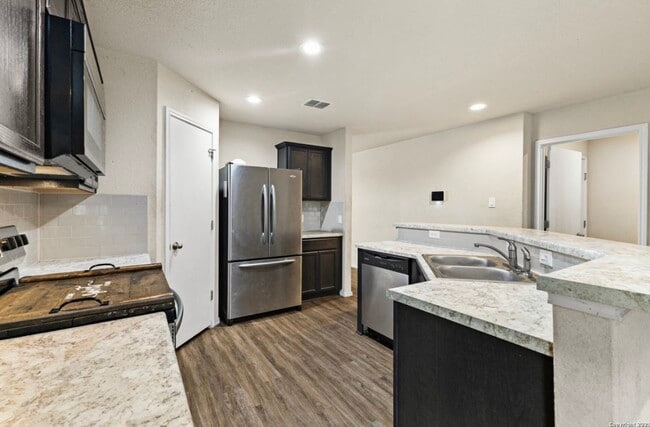 Cocina - 10007 Raspberry Oak