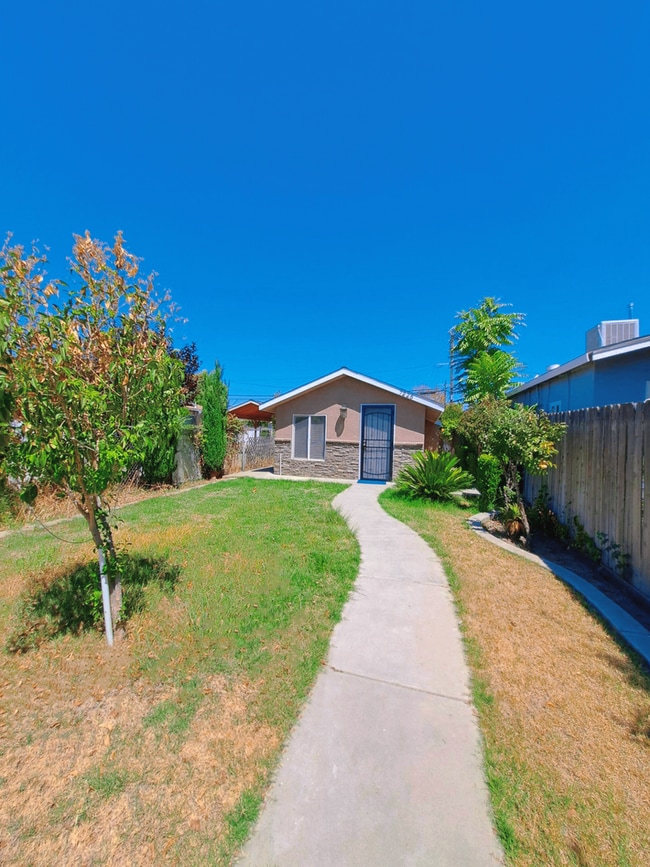 Photo - Unique 2 Bedroom 1 Bathroom Home Located I...