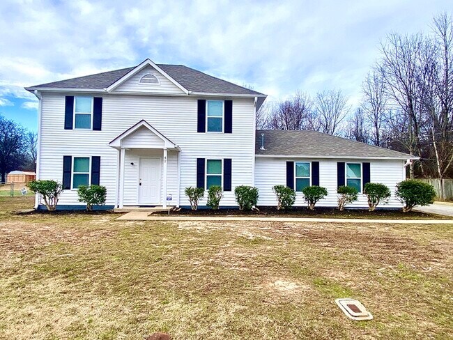 42 Hidden Valley Dr Jackson, TN 38305 - 42 Hidden Valley Dr Jackson, TN 38305 House