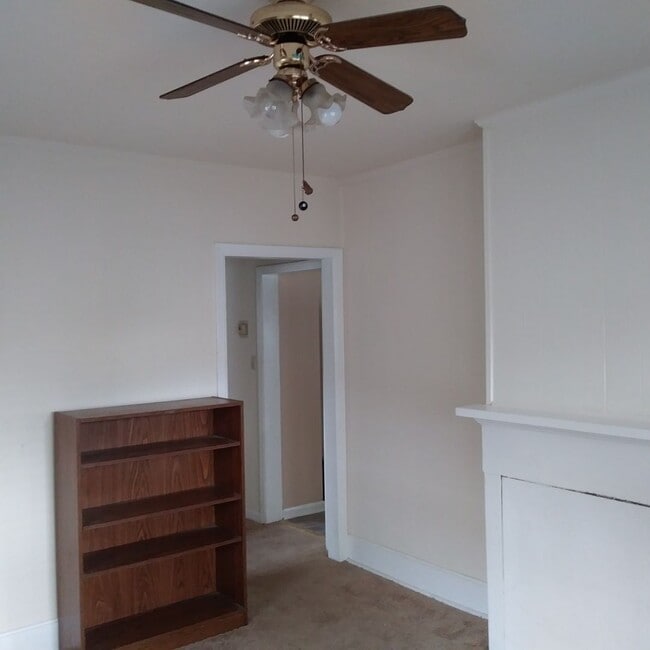 Photo - Chapel Hill / 3BR House on S Graham St AVA...