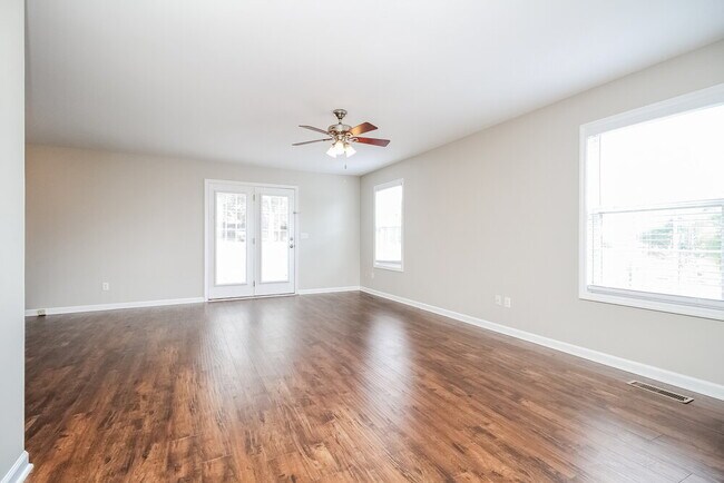 Photo - 2900 Hearthside Dr