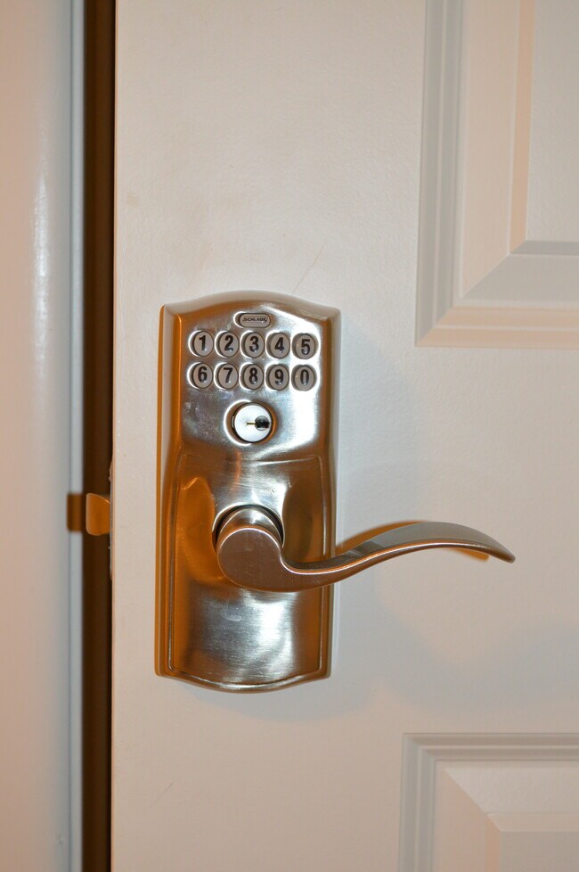 Tableta electrónica de habitación - 1121 W Cano St Unidad Apt#1