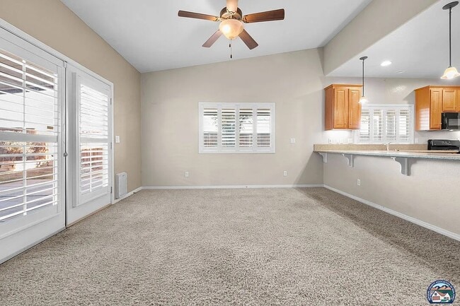 2751 Sandalwood Dr
