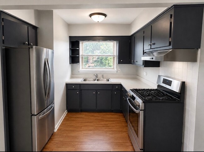 Building Photo - 2741 W 87th St Unit 2E