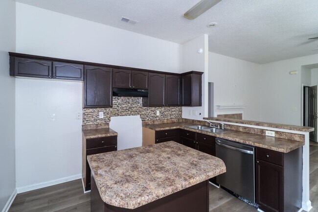 Photo - 7068 Kings Crown Dr