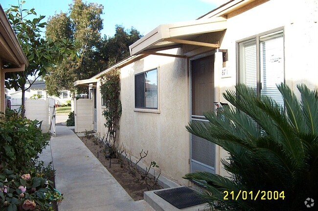 Building Photo - Emerald (3 Unit EM869 Rental