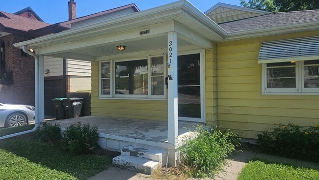 Photo - Spacious Starter 3 Bedroom Home