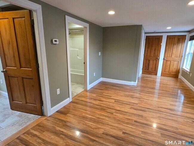 Photo - 47 McKinley Ave Unidad 2nd Floor