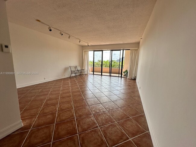 Photo - 201 Crandon Blvd Unit 304