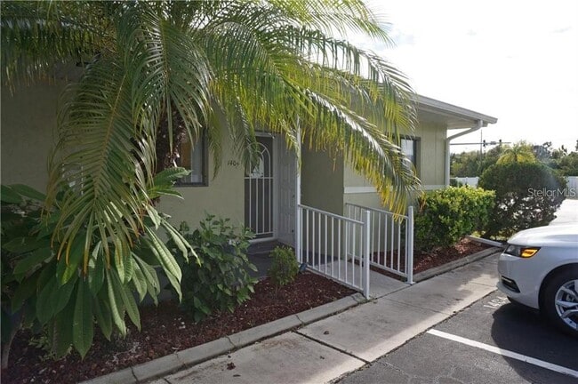 Photo - 25225 Rampart Blvd Unit 1404