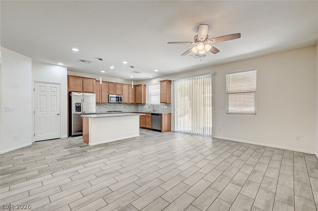 Photo - 12525 Skylight View St
