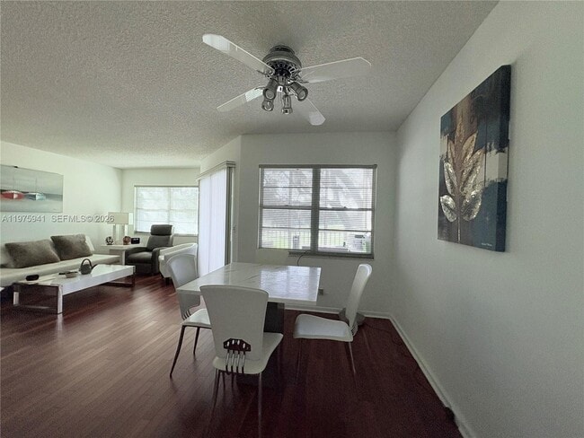 Building Photo - 1300 SW 125th Ave Unit 204K