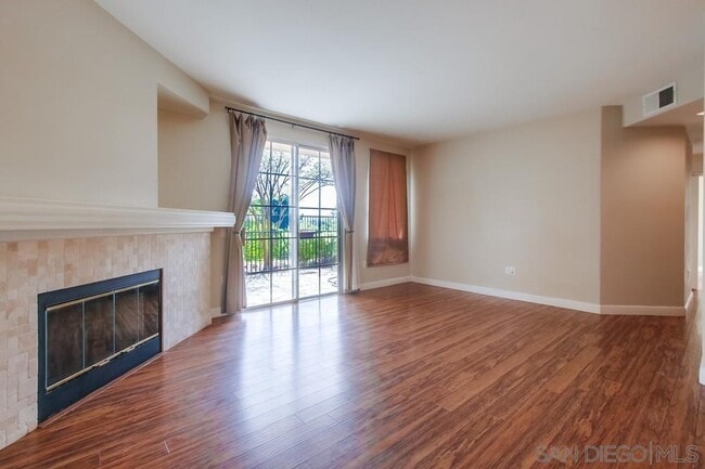 Building Photo - 12079 Tivoli Park Row Unit 4 Rental