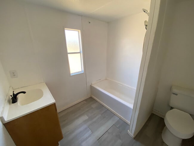 Photo - 313 Amy St Casa