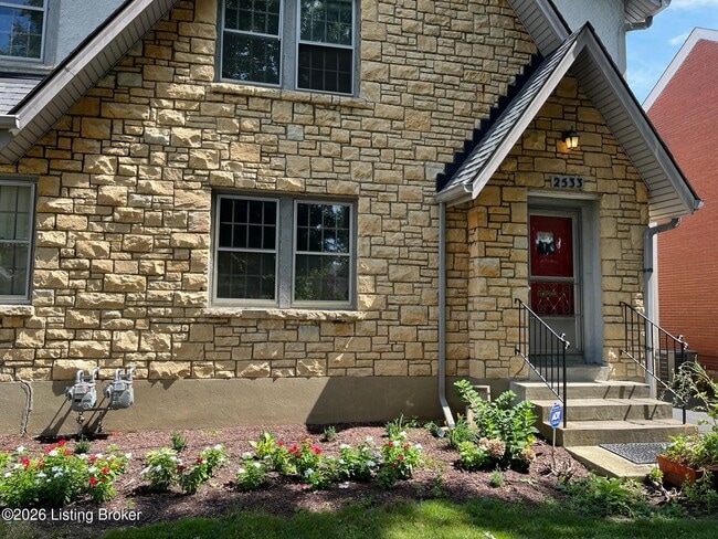 Building Photo - 2533 Broadmeade Rd Unit 2
