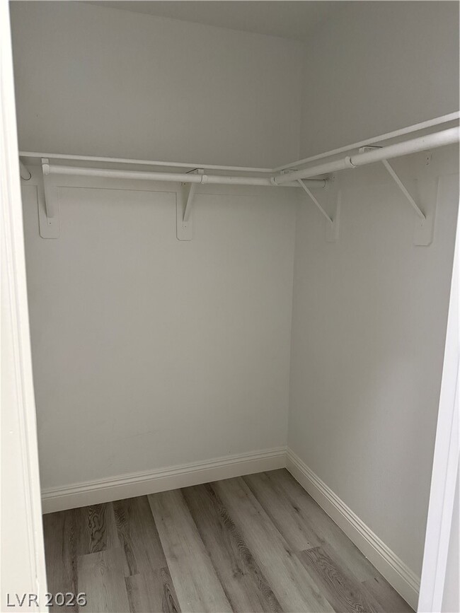 Building Photo - 9050 W Warm Springs Rd Unit 1154