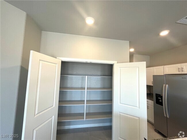 Building Photo - 8982 Pacific Mist St Rental