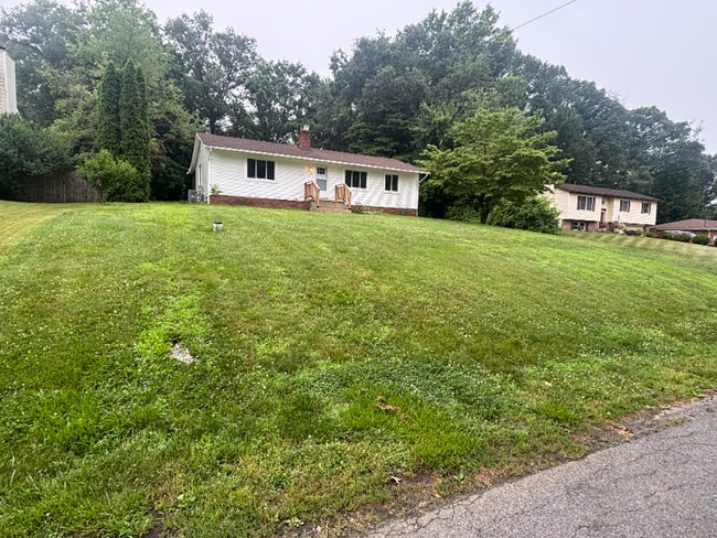 Photo - 850 Rood Dr House