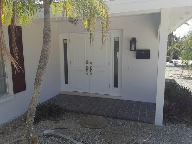 Photo - 1666 Sabal Palm Dr