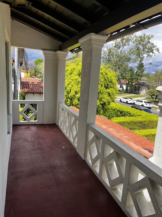 Photo - 189 S Martel Ave Unit 189 South Martel Avenue