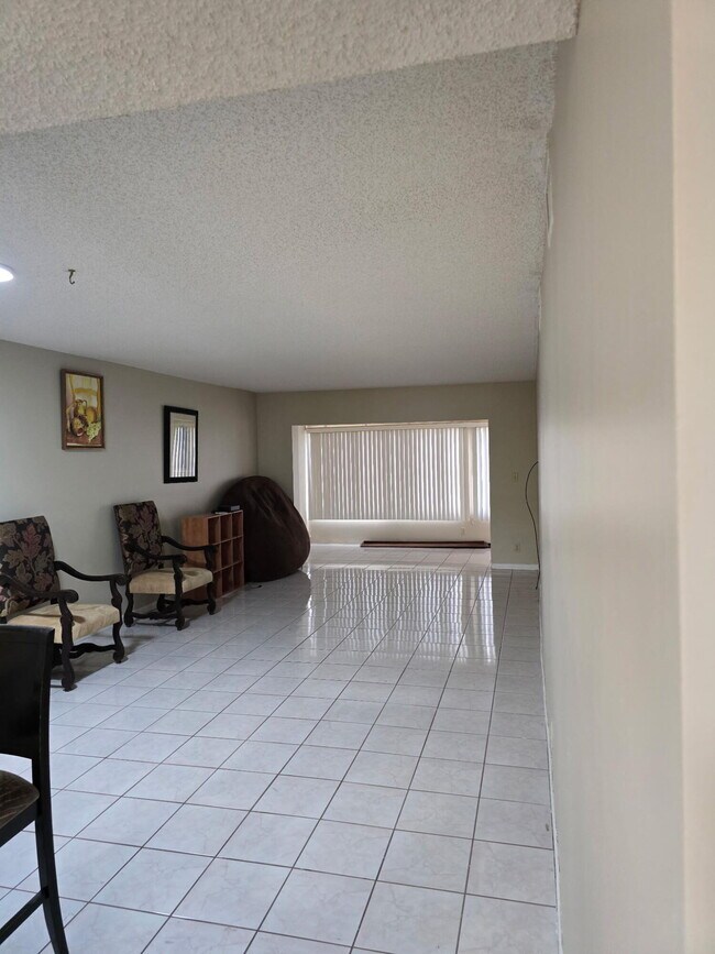 Photo - 3186 Via Poinciana Unit 106