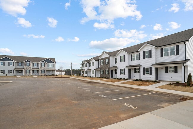 Building Photo - 1021 Peony Ln