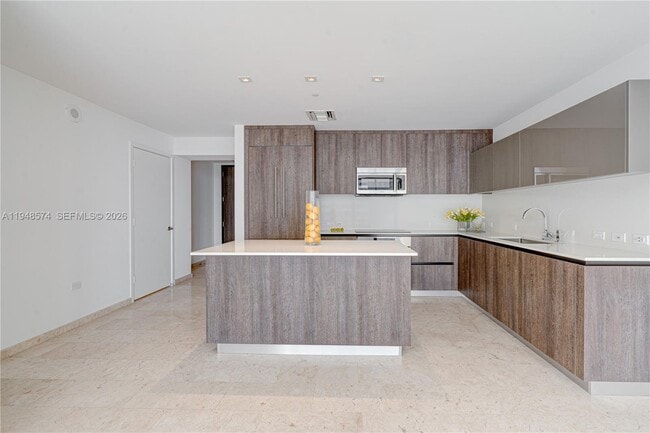 Photo - 88 SW 7th St