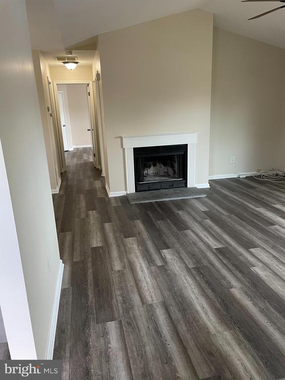 Photo - 404 Atlanta Court