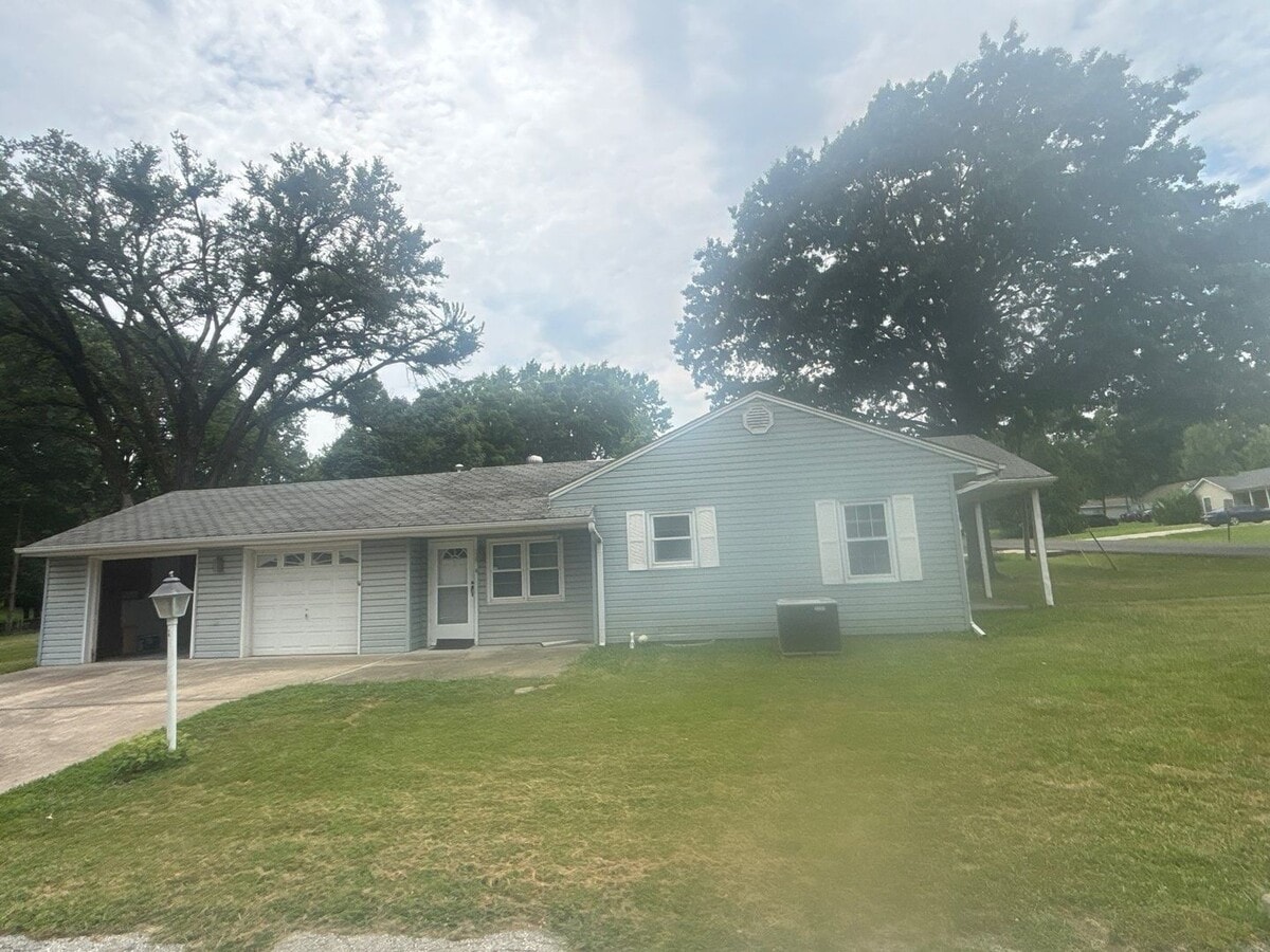 Photo - 607 NE 73rd Terrace