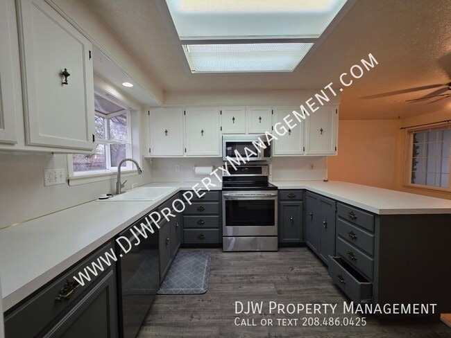 Photo - 9144 W Dalton Pl