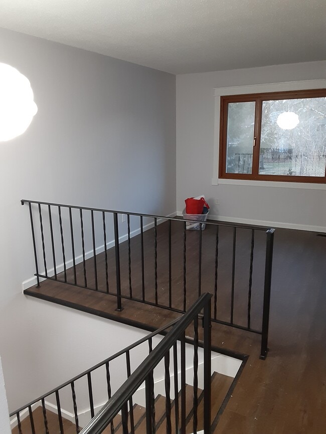 Livingroom - 210 Leighton Dr Unit 2