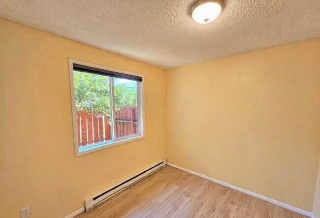 1200 4th Ave