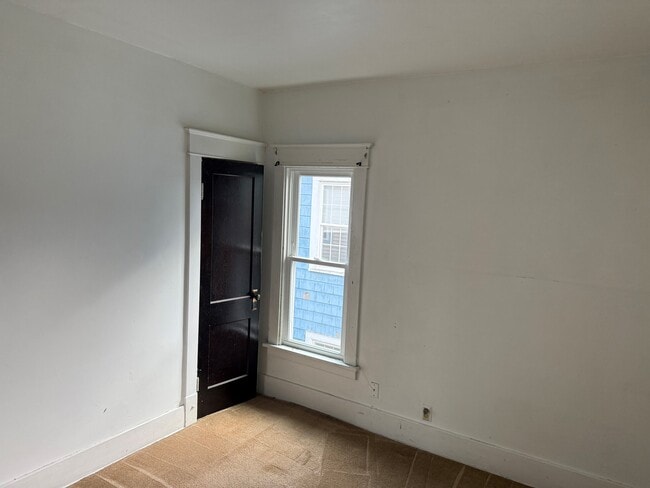 Building Photo - 97 Rutland St Unit Upper